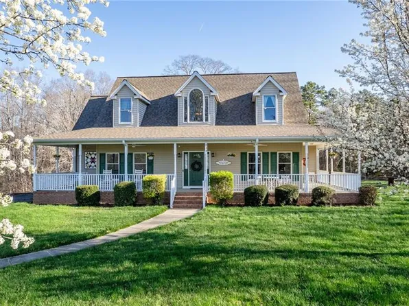 814 Dorse Rd, Lewisville, NC 27023