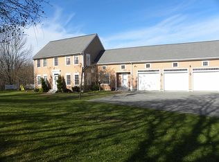 16 Crosby Ln, Chelmsford, MA 01824