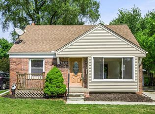 7829 Pelham Rd, Allen Park, MI 48101