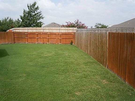 5th image of 637 Dover Heights Trl