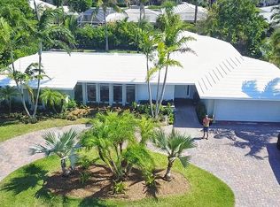 1151 Emerald Dr, Riviera Beach, FL 33404