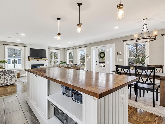 4th image of 11 Christy Road