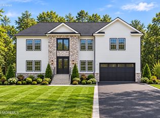 148 Freehold Rd #B, Manalapan, NJ 07726