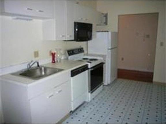 2nd image of 12 Ransom Rd APT 5