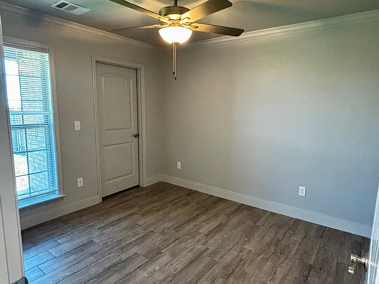9680 Elite St — Photo 7