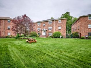3 Colonial Village Dr #10, Arlington, MA 02476