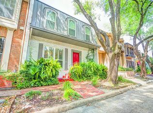 7524 Olympia Dr, Houston, TX 77063
