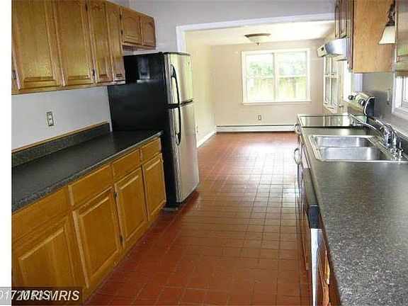 5th image of 721 Oser Dr