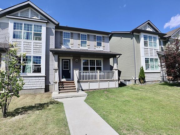2nd image of 2846 18a Ave NW