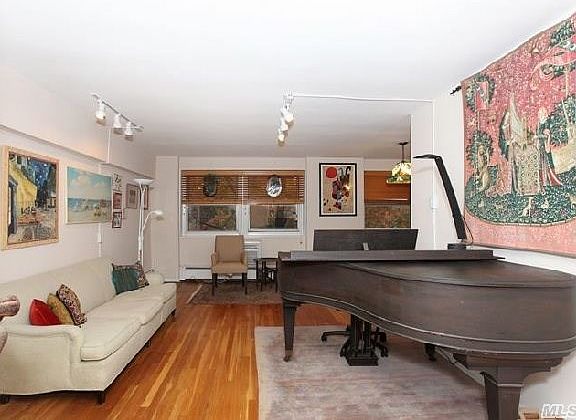 3rd image of 45 Hill Park Ave APT 3E