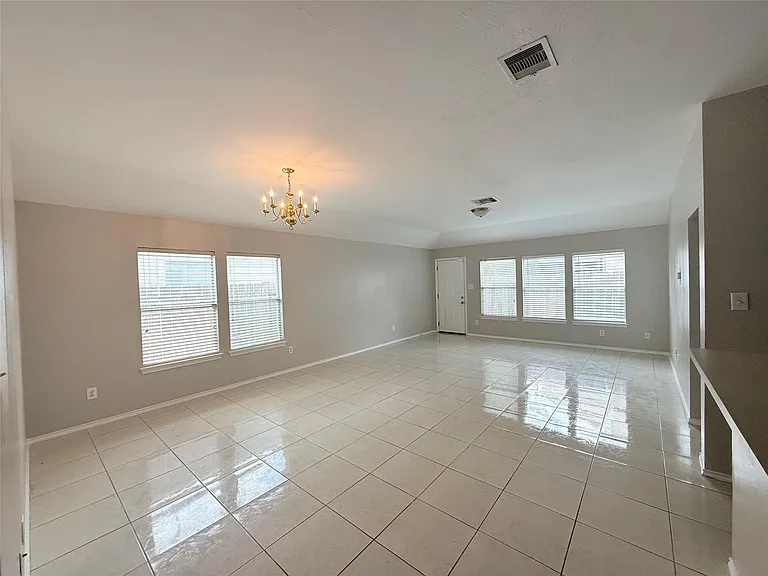12818 Magenta Oaks Dr — Photo 22