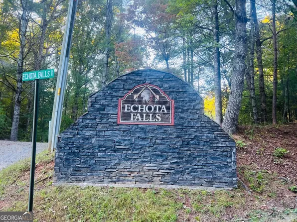 154 W Otahki Dr W, Ellijay, GA 30540