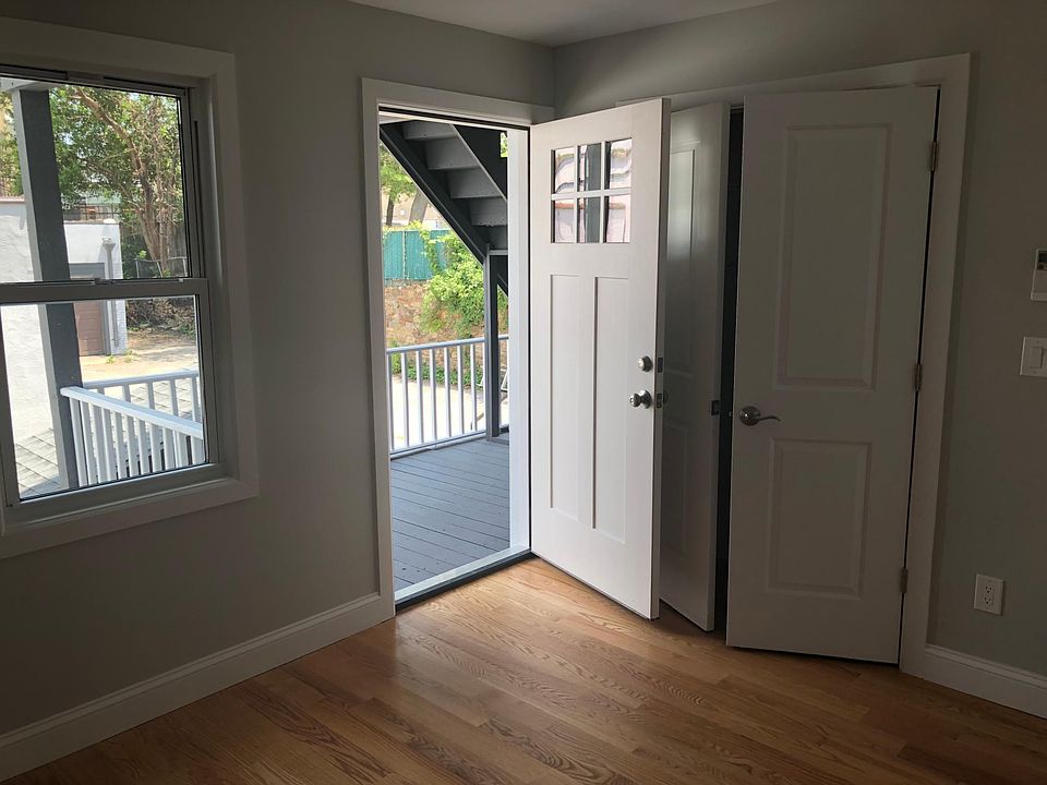 1st image of 346 Mount Pleasant Ave
