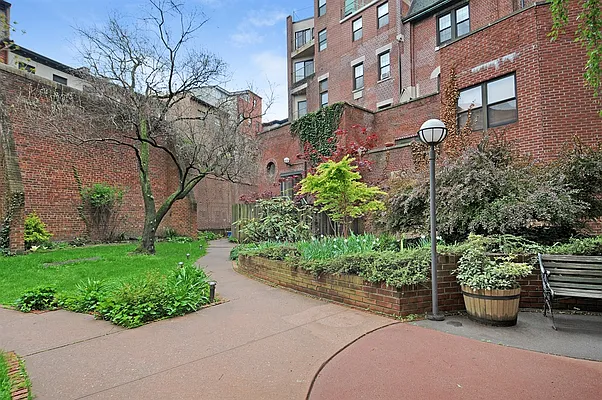 Rented by Corcoran | media 5