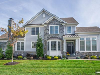 28 Spring Wolf Trl, Franklin Lakes, NJ, 07417