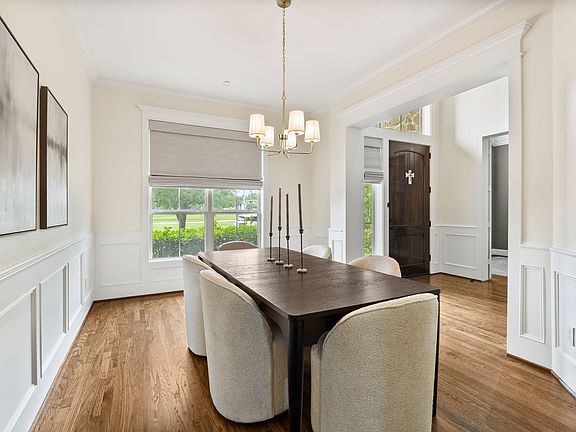 5th image of 1418 Du Barry Ln
