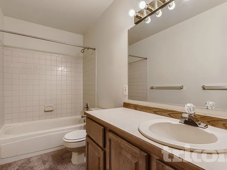 5314 Blandford Cir — Photo 9