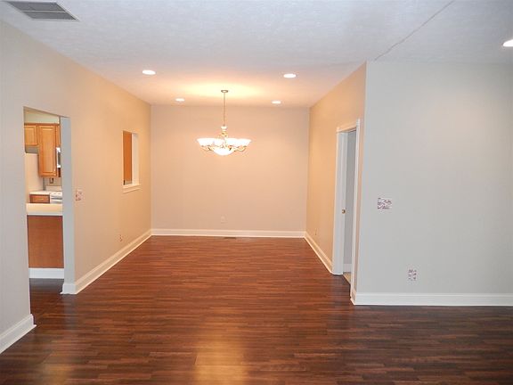 5th image of 2500 N Stonelake Dr