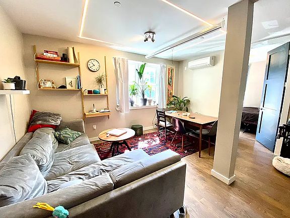 4th image of 125 Leonard St #3F