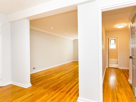 3rd image of 330 Haven Ave #3R