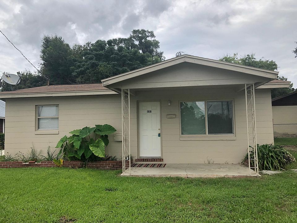 1st image of 1207 NE 8th Ave