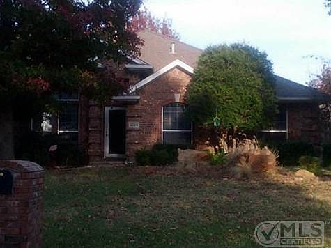 3rd image of 1118 Ashford Ln