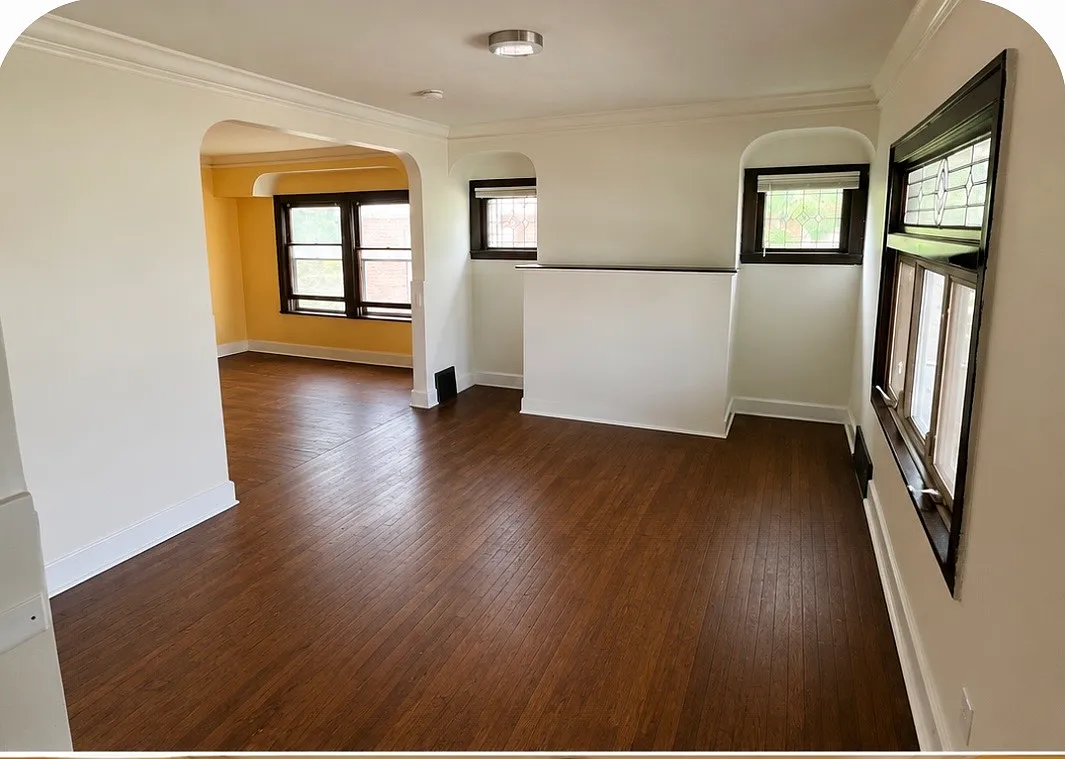 2 bed, 700 sqft, $1,250 — Photo 2
