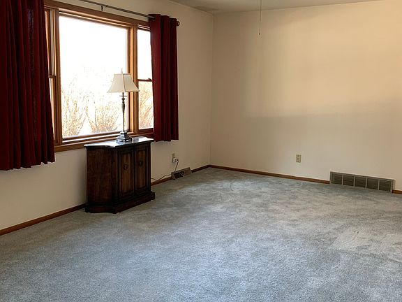 4th image of 804 N 9th St