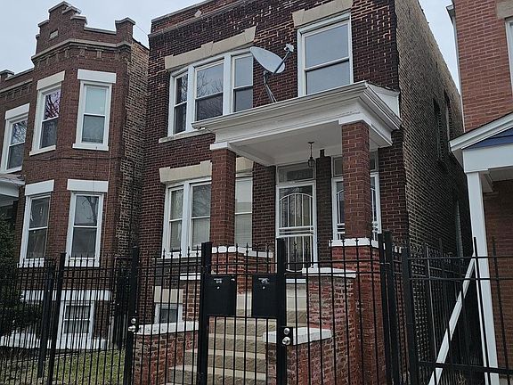 2nd image of 2251 S Kirkland Ave