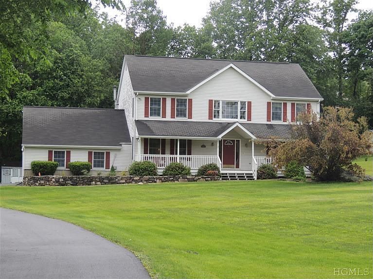 1st image of 12 Corral Dr