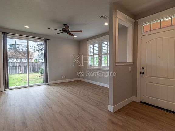 4th image of 2550 Plymouth Oaks Ct