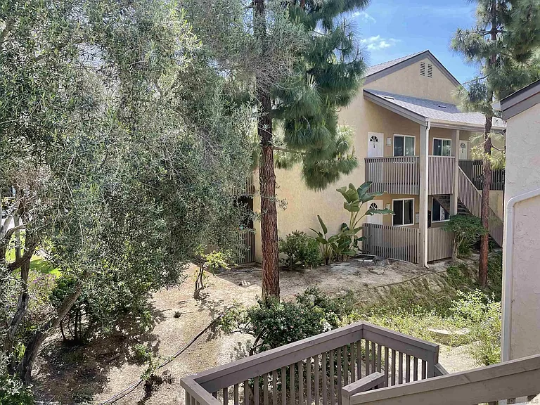 8571 Villa La Jolla Dr #L — Photo 2