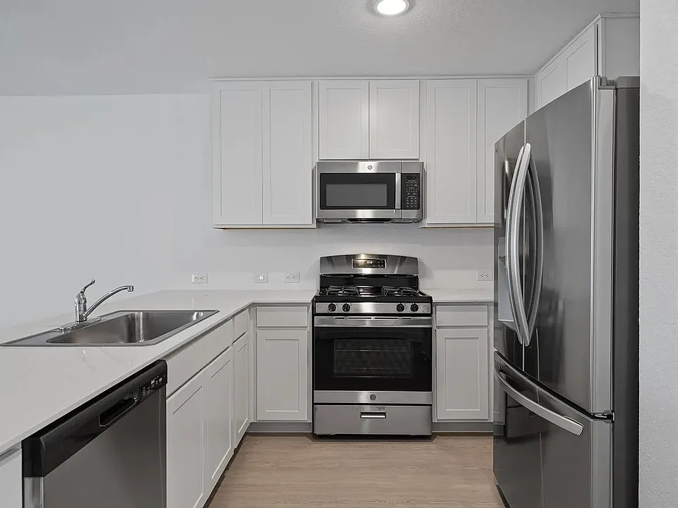 325 Rockies Rd