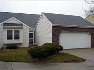 1057 Wells St, Valparaiso, IN 46385