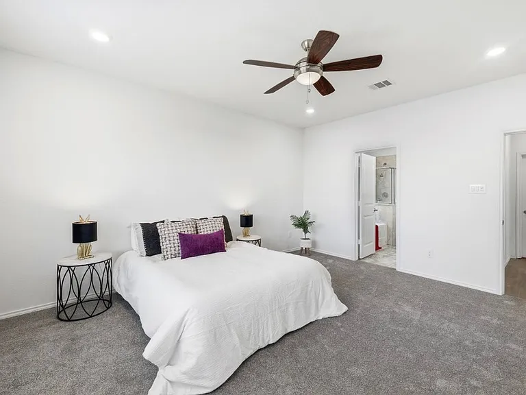 112 W Point Way — Photo 4