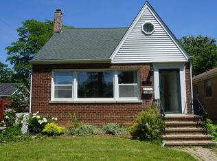 1817 Seward St, Evanston, IL 60202