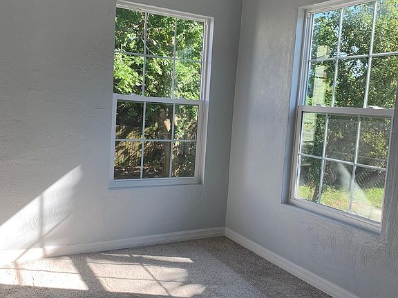 3rd image of 321 Fairview Ave