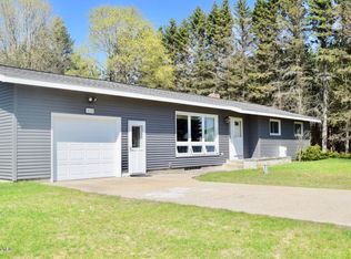454 E Preuss Rd, Manistee, MI 49660