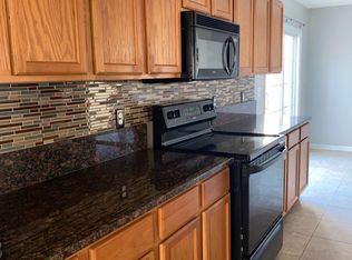 4636 Rainmaker Dr, New Bern, NC 28562