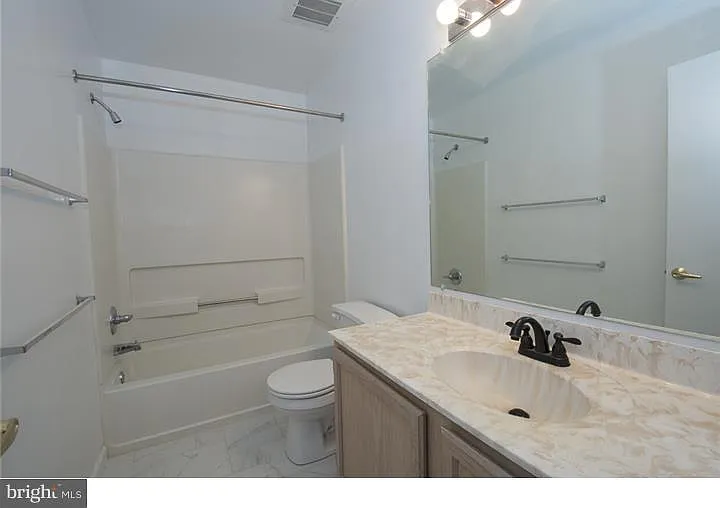 1216 Ogden St — Photo 31