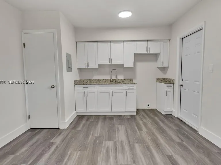 1430 NW 2nd Ave #2 — Photo 3