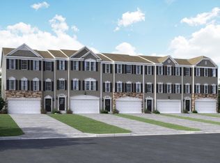 199 Lockheed Dr, Coraopolis, PA 15108