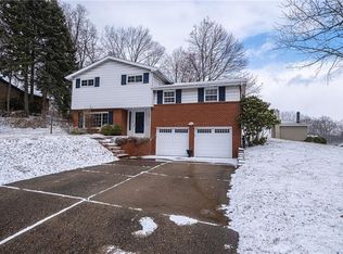 183 Greenlea Dr, Coraopolis, PA 15108