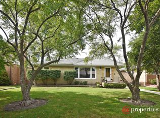 5251 Wright Ter, Skokie, IL 60077