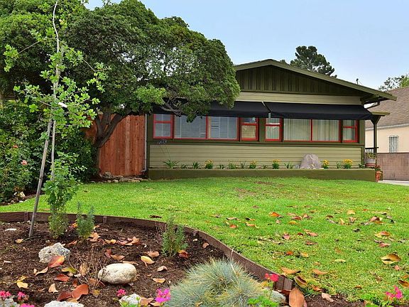 4th image of 1016 N El Molino Ave
