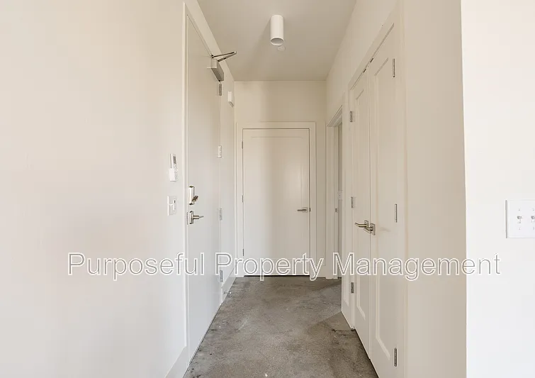 934 Hangar Dr #1 — Photo 20