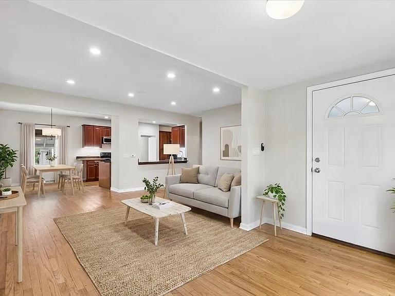 255 Happ Rd — Photo 4