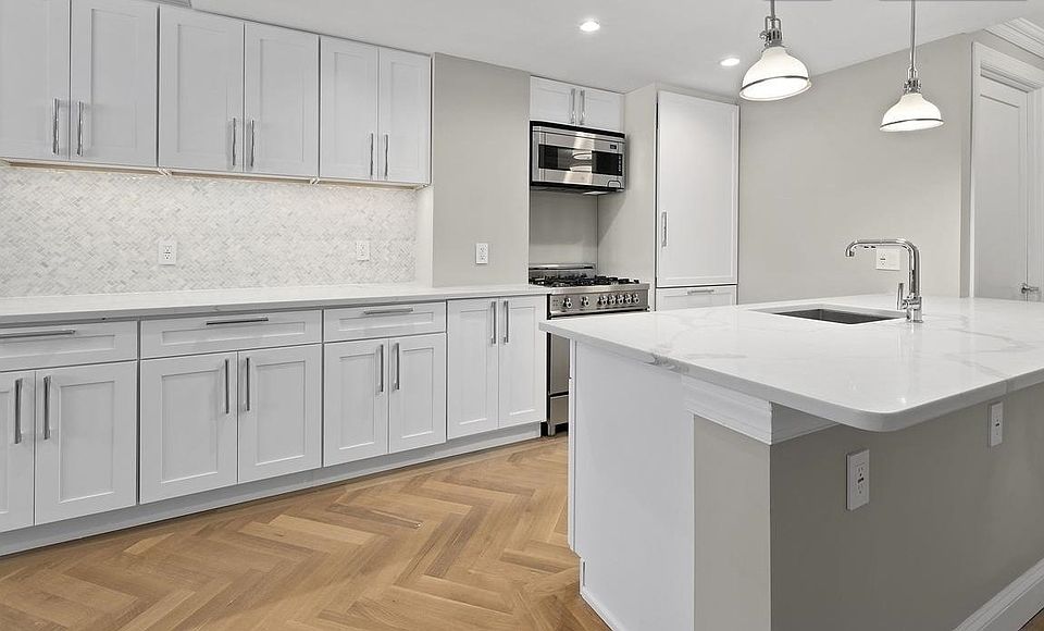 1st image of 160 E 88th St APT 4B