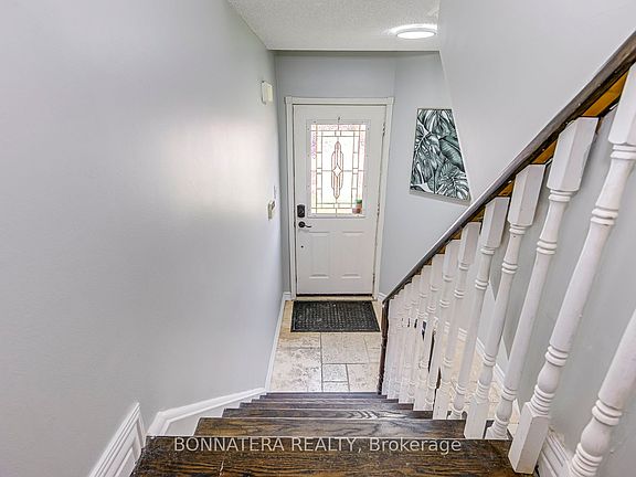 3rd image of 4836 Rosebush Rd