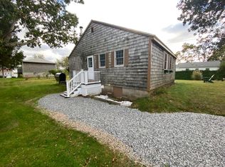 256 Foddering Farm Rd, Narragansett, RI 02882